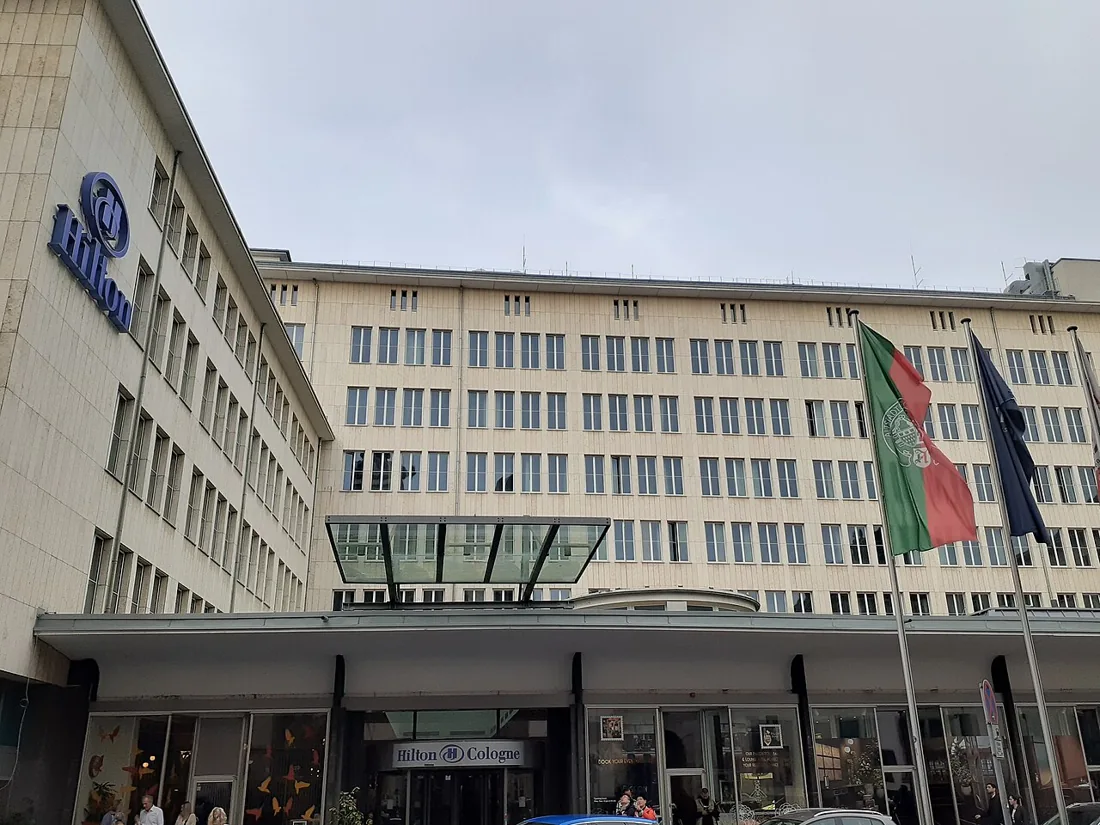 Hilton Cologne exterior