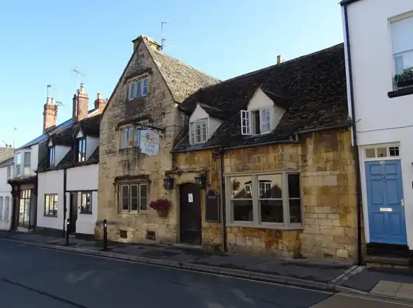 Lion Inn Winchcombe; location photograph, not a 2026 event photograph