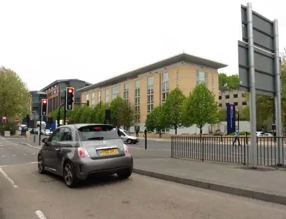 Hilton Garden Inn Bristol exterior
